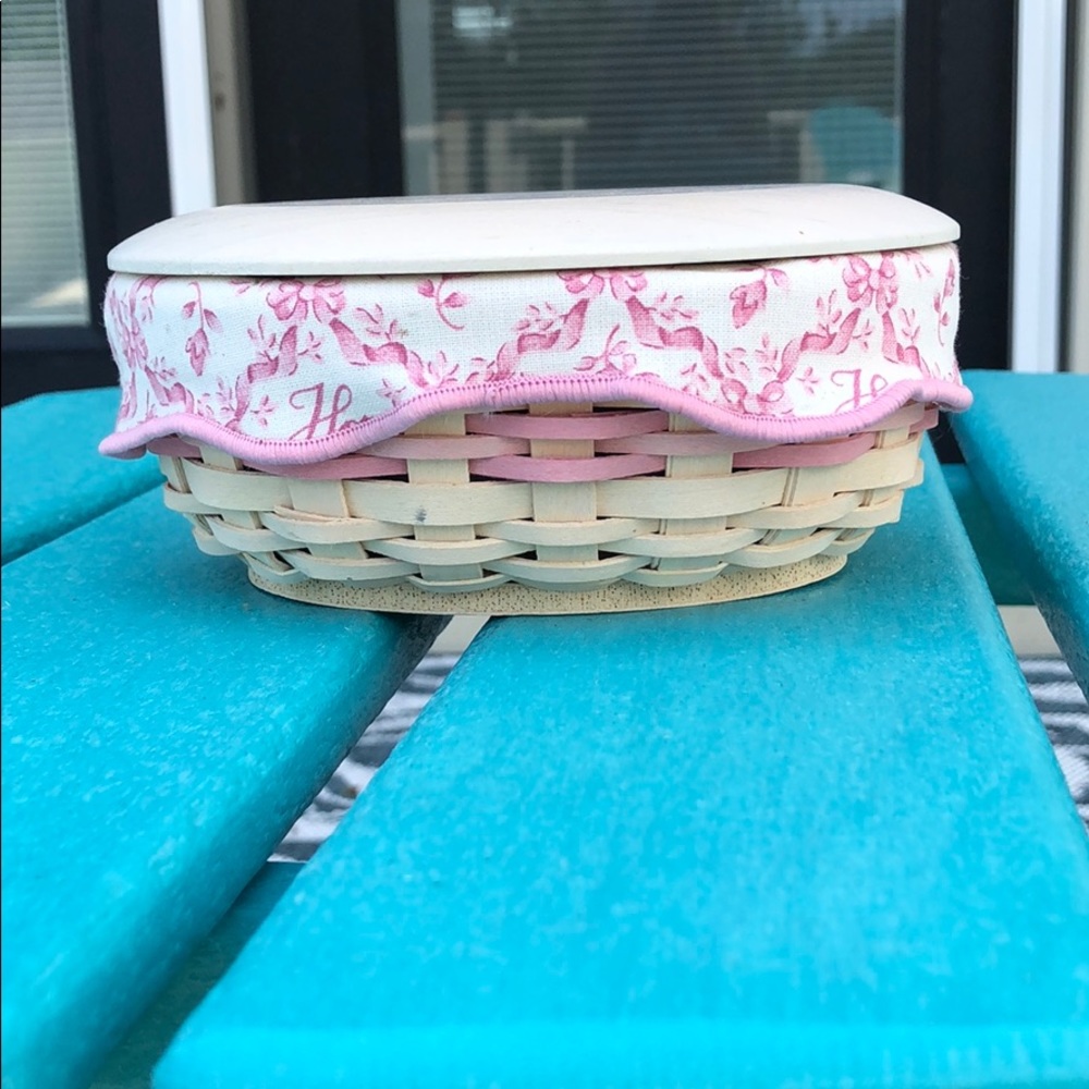 Longaberger Horizon of Hope basket with lid
